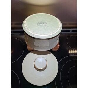 Topaz Stoneware Round Covered Casserole Dish Hand painted Oven Proof Japan 64oz